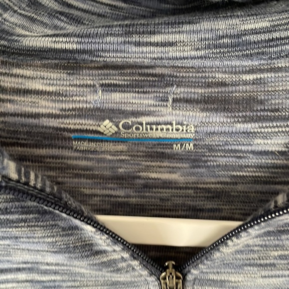 Light weight half zip by Columbia - Picture 2 of 2